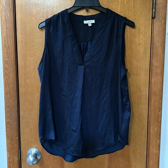 alex and lili Tops - Navy shell